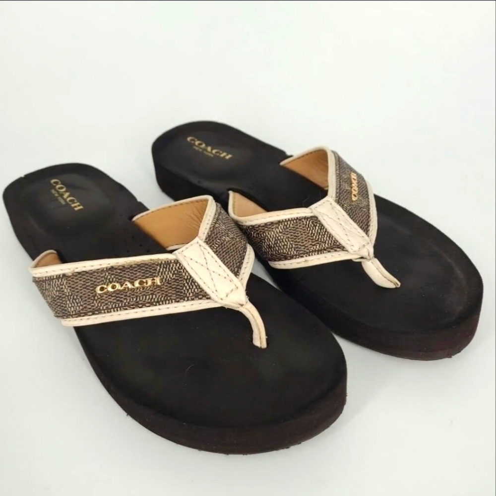 COACH Judy Designer Signature Sandal Thong Flip Flop brown 9.5